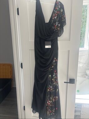Black Floral Embroidered Evening Dress